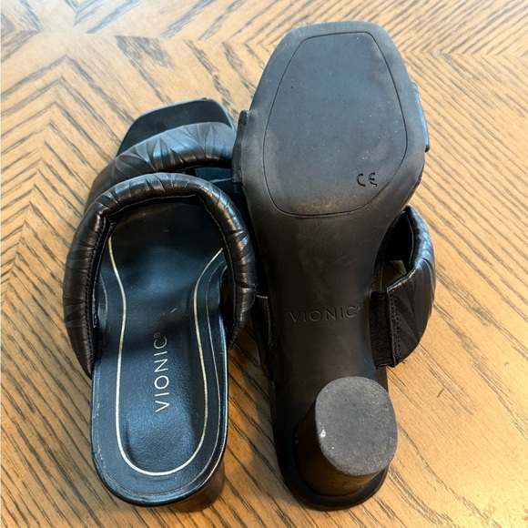 Women’s VIONIC Emaline black leather slide heeled sandals- Size 6 - Picture 8 of 9